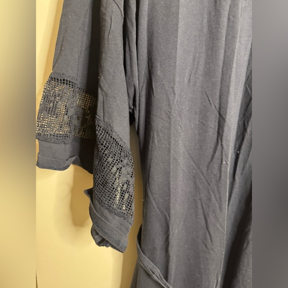 Cacique Blue Robe - Picture 3 of 5